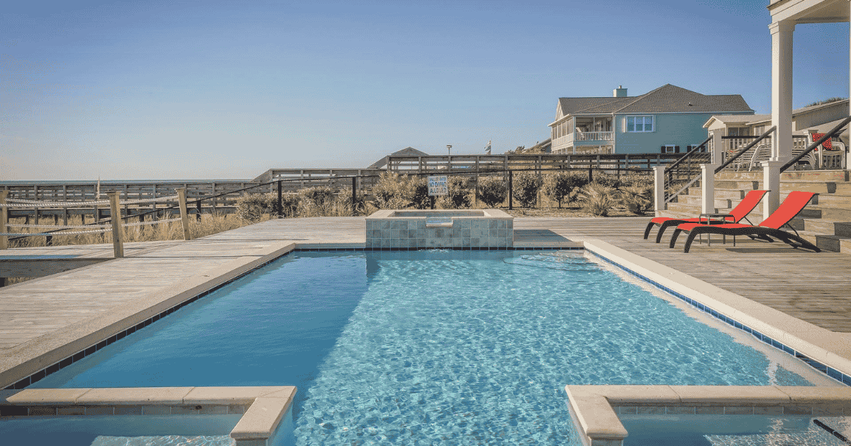 Vinyl Liner Pools vs Fiberglass Pools